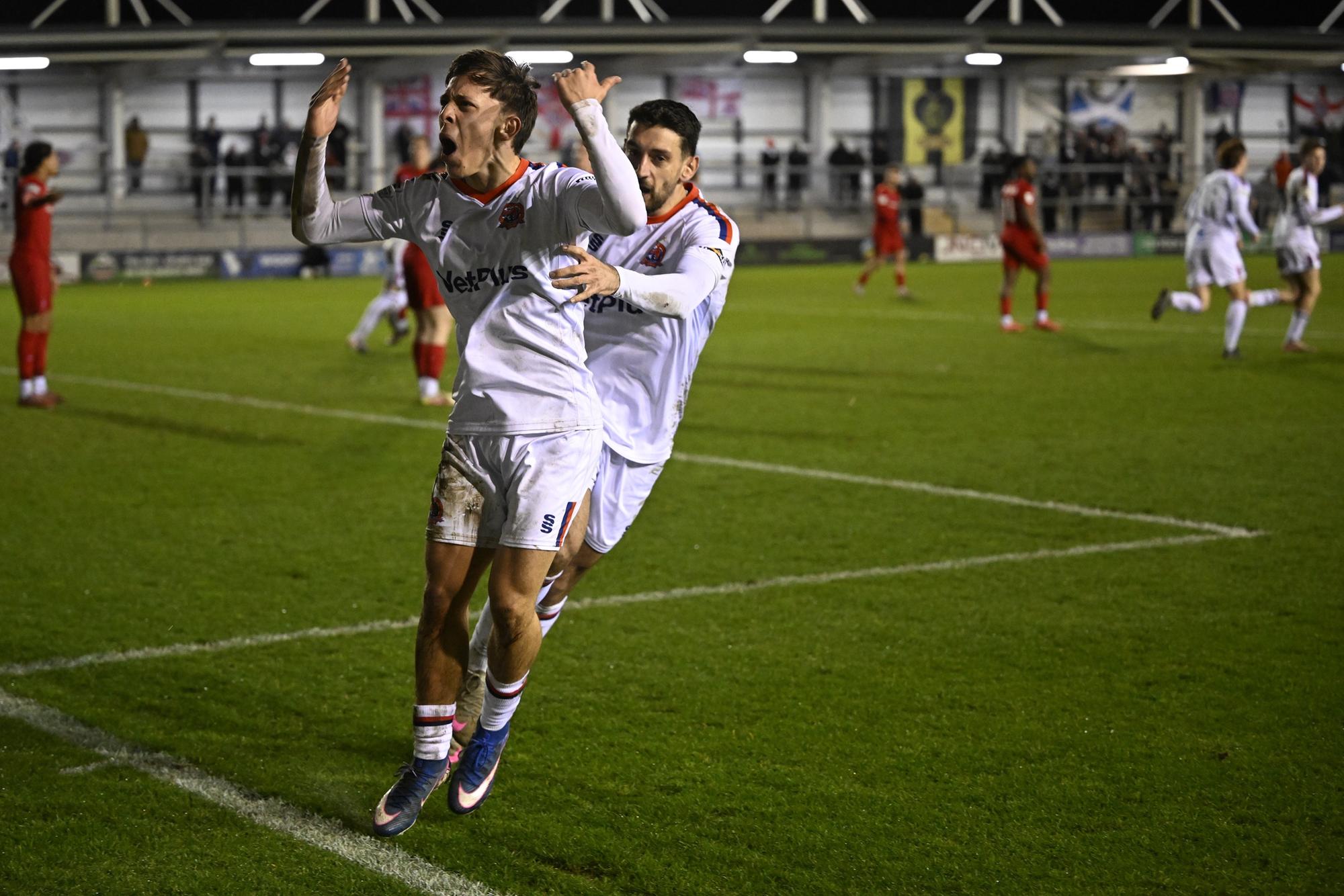 AFC Fylde 2 AFC Telford United 1: Merrie men fight back
