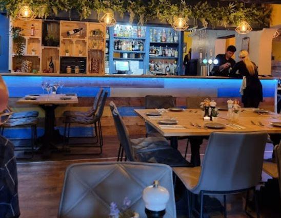 Elliot's Bistro, 200 Preston Rd, Whittle-le-Woods, Chorley PR6 7HW.