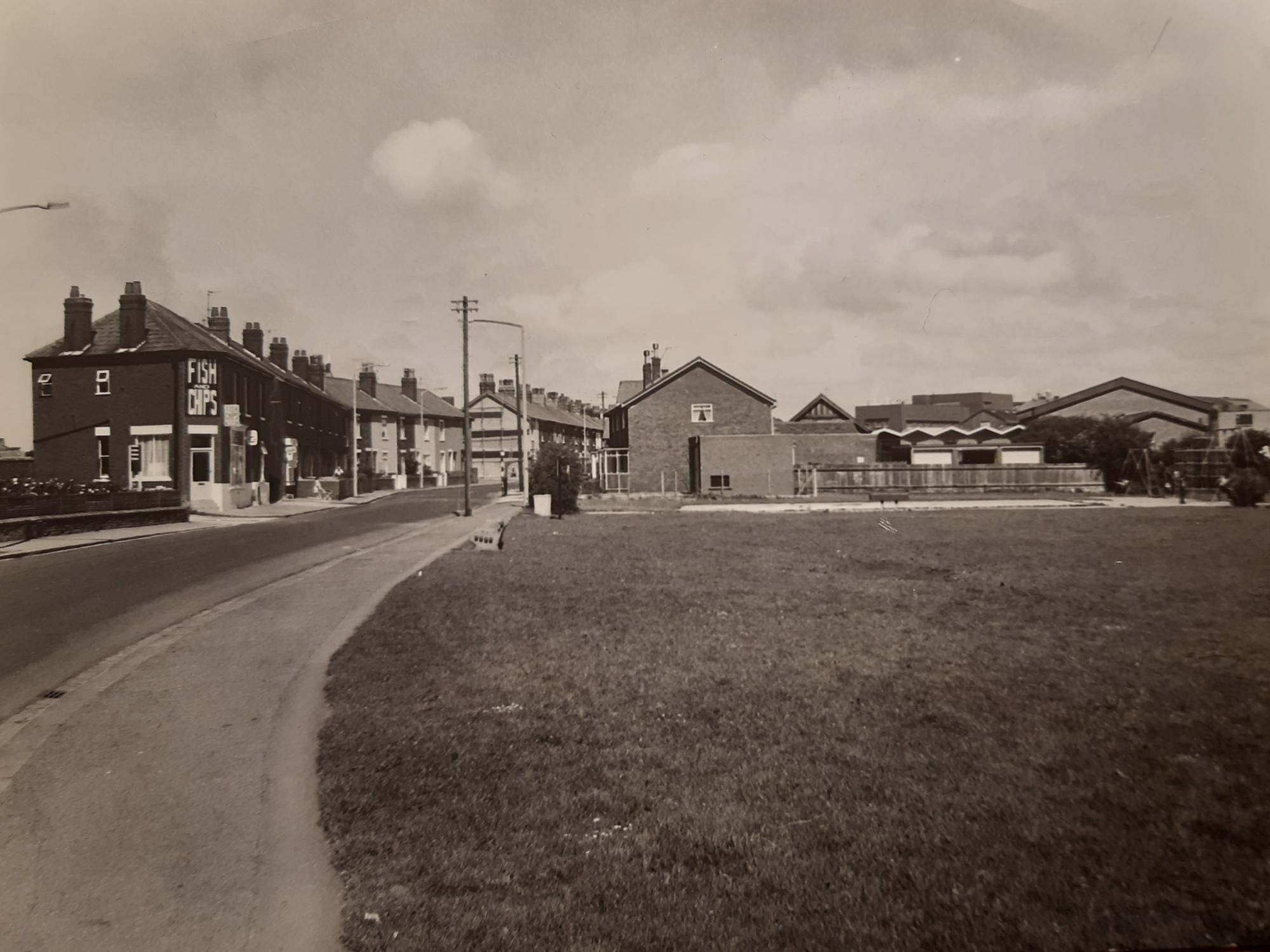 17 scenes of Thonton nostalgia captured across 100 years from farmland to ...