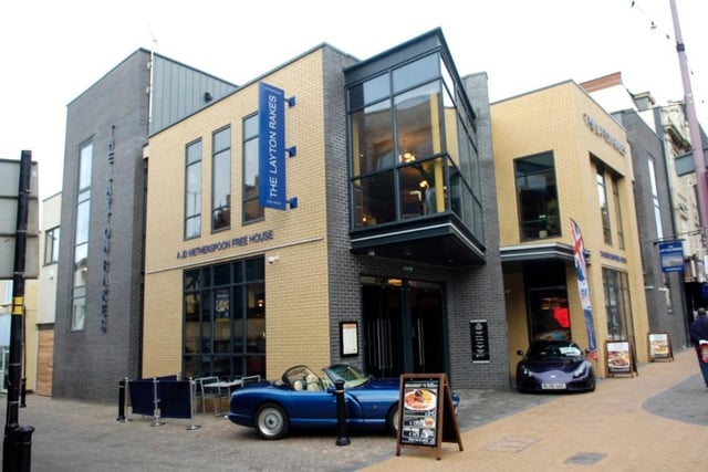 This family-friendly town centre pub spans three floors, with outdoor seating available both at the front of the building and on a rooftop terrace. The name of this pub, which was opened by JD Wetherspoon in 2011, derives from Layton village, which was connected to the sea via a ‘rake’, a Scandinavian word for path.