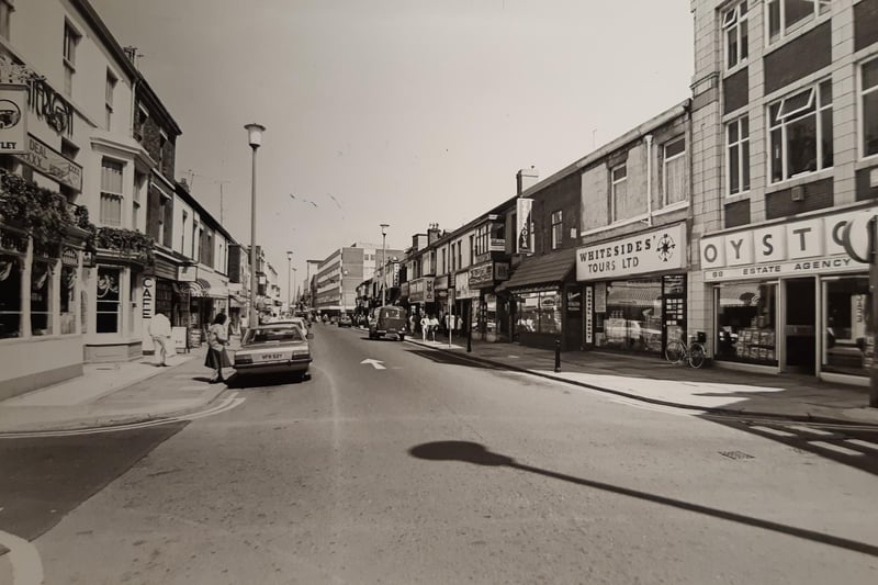 Oyston's Estate Agency, Whiteside Tours and Casanova feature in this 1987 photo