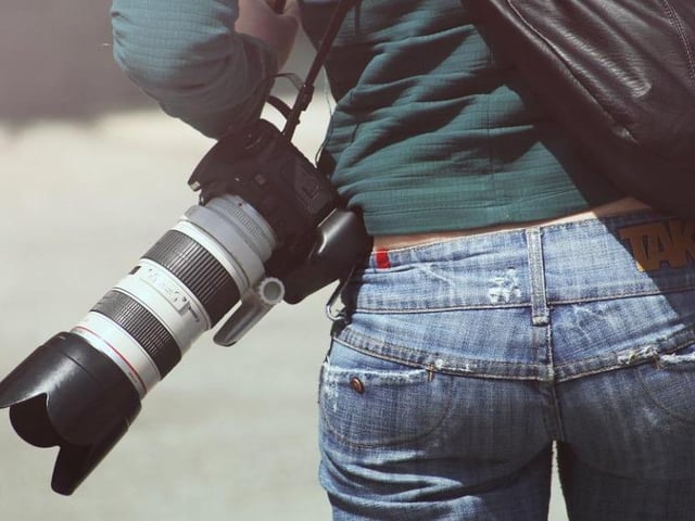 If you're a budding amateur photographer with some stunning images on your phone or camera, there are websites that you can upload them to that pay per click. ClickASnap is one to try