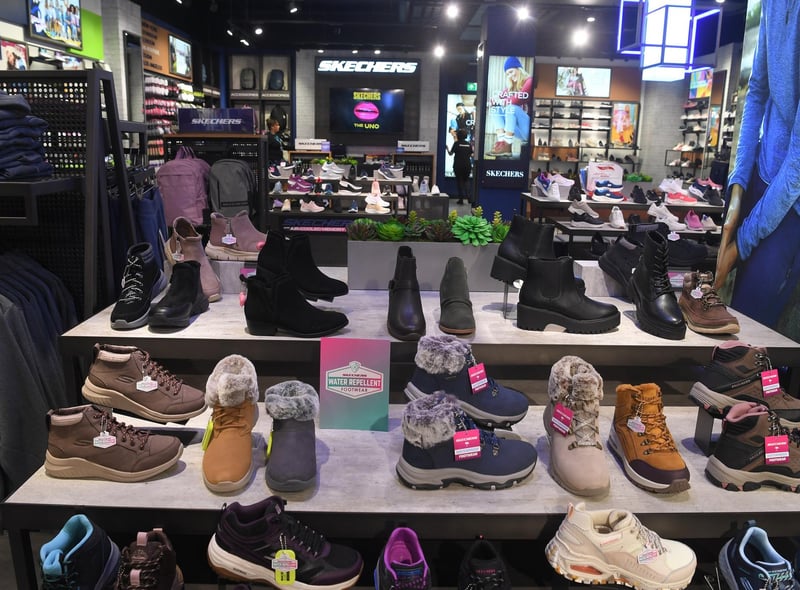 Sí misma izquierda Sofocante First look inside Blackpool's new Skechers store which opened in Houndshill  shopping centre | Blackpool Gazette