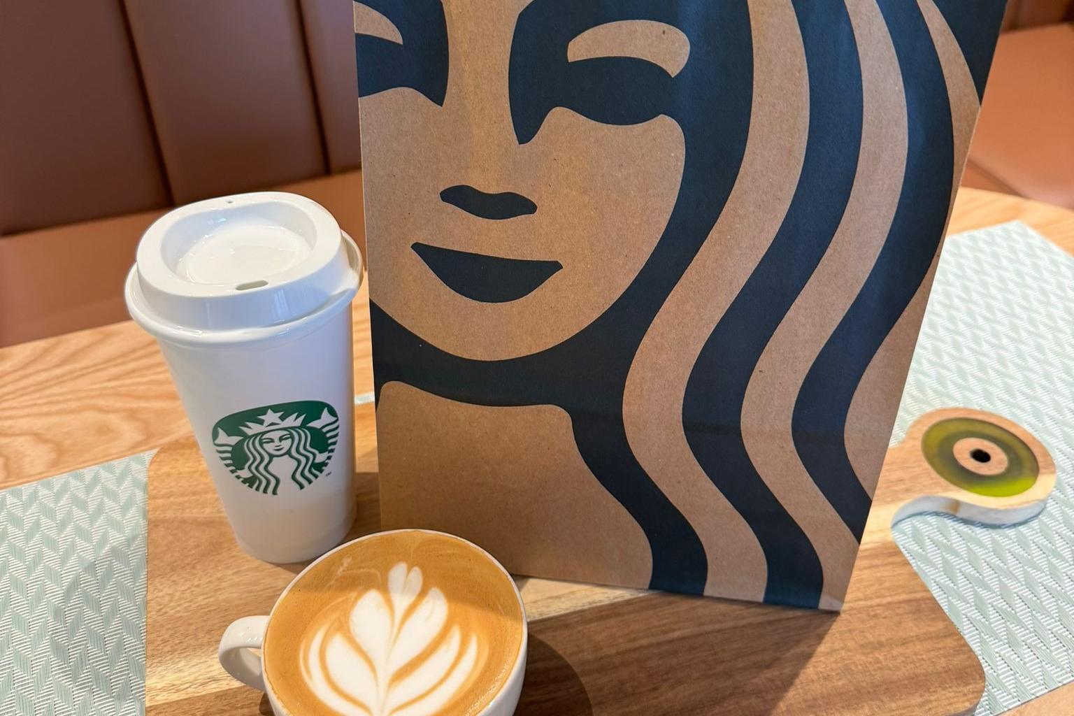 I'll have a matcha latte! All 34 Lancashire Starbucks coffee shops ranked on your Google reviews