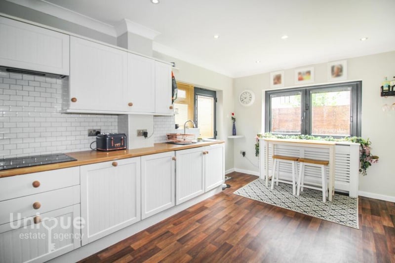 South Shore location for 4 bed detached house for sale with two