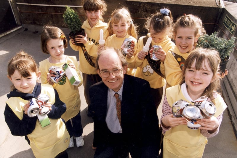 Guide Challenge: Chris Mullin MP congratulates Rainbows and Brownies on the success of The Guide Association Environment Challenge, 2000