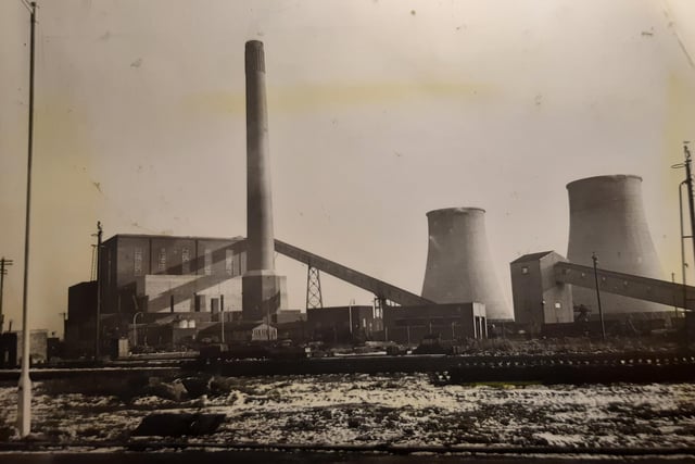 Ready for demolition - the two cooling towers at the disused power plant in January 1984