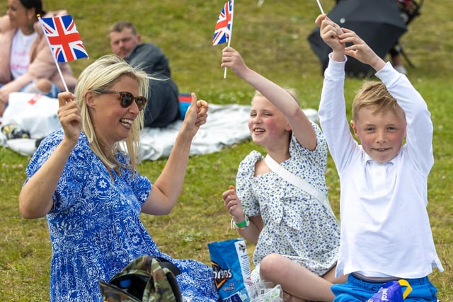 Picnickers at the Marine Gardens Jubilee celebrations.