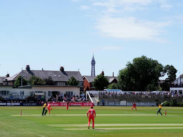 A sellout crowd at Stanley Park watched Lancashire Lightning defeat Notts Outlaws in the Vitality Blast T20