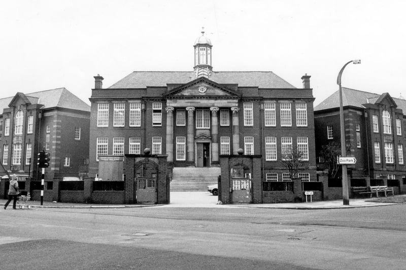 Tyldesley School pictured in 1980. It was previously Collegiate girls school on the corner of Forest Gate and Beech Avenue