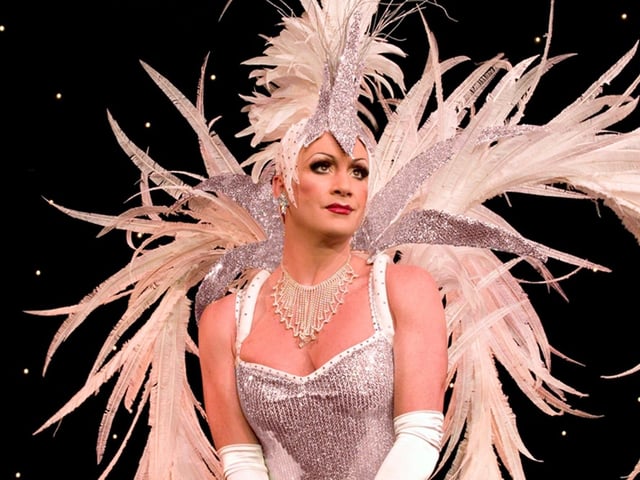 Funny Girls 2004 - Betty Legs Diamond