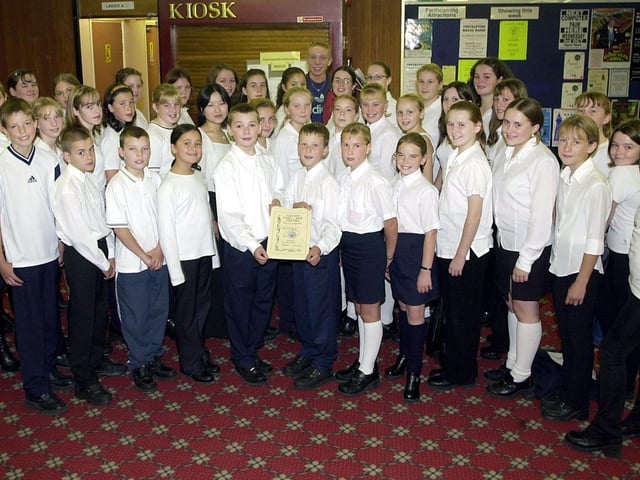 Fleetwood High School choir, 2001