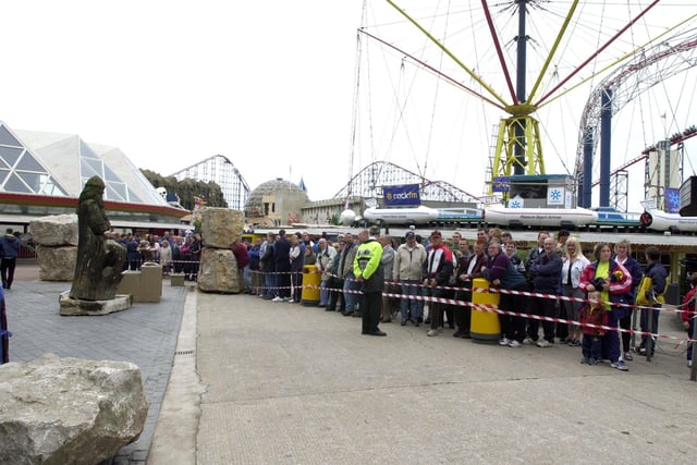 Crowds queuing for the new ride