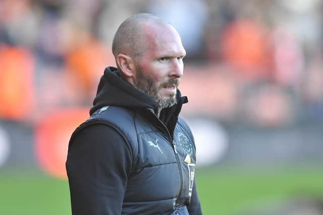 Michael Appleton's men take on a desperately out of form Hull side tonight