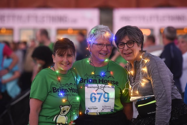 Diane Harrison-Leeming, Suzanne Ferrandino and Sue Peake added to the evening's great atmosphere by bringing along some illuminations of their own.