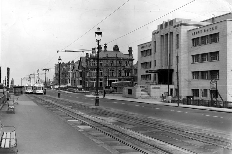 North Promenade with The Derby Baths in view in 1953. The Olympic-class complex opened in 1939 but closed in 1988