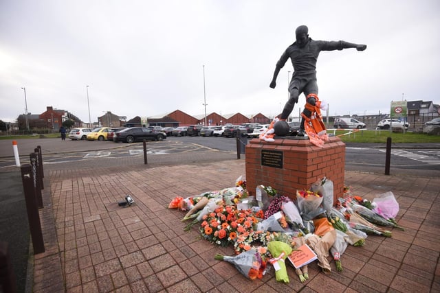 Supporters were invited to lay flowers at the Mortensen Statue behind the North Stand at 4pm on Monday afternoon along with the club's staff and players.
