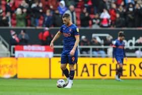 Jerry Yates' miss summed up a miserable day at the office for the Seasiders