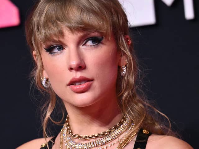 Fans think that Taylor Swift will announce a new album at this evening's American Music Awards.