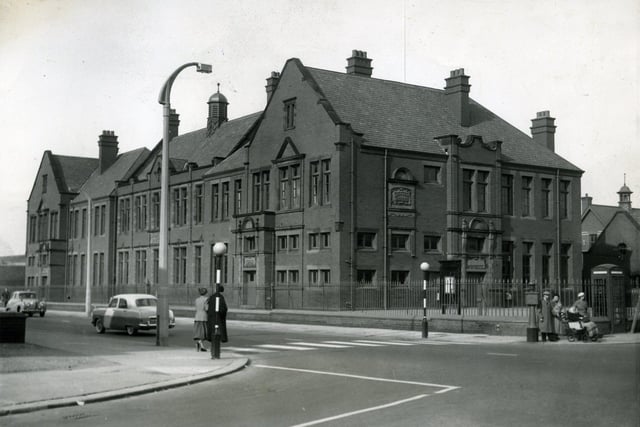 This was Devonshire Road School in the 1950's. It was pulled down 14 years ago after a fire and a new, modern school was rebuilt