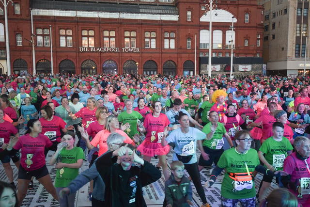 Blackpool Night Run for Brian House attracted a great turnout of around 4,000.