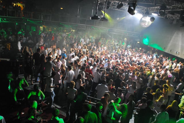 The Syndicate's packed dance floor in 2006