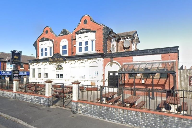 The Queens on Talbot Road has a rating of 4.5 out of 5 from 215 Google reviews