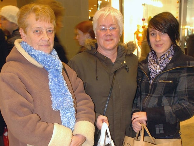 Pauline Scott, Vicki and Christina Emsley