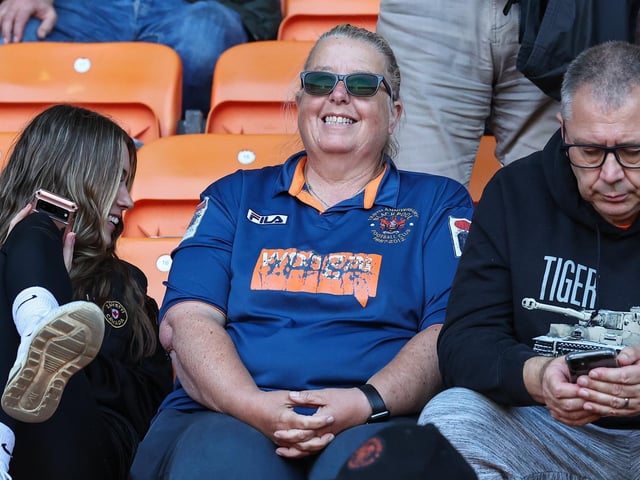 Seasiders supporters showed their support in the sun for Richard Keogh's side.