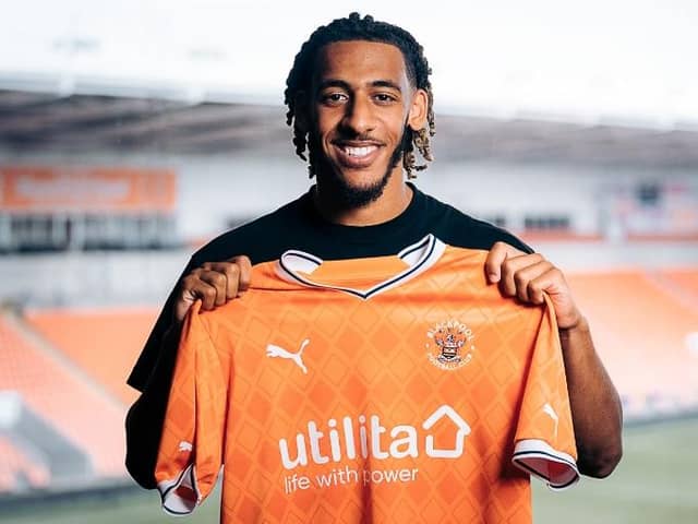 Thompson becomes Blackpool's third capture of the summer