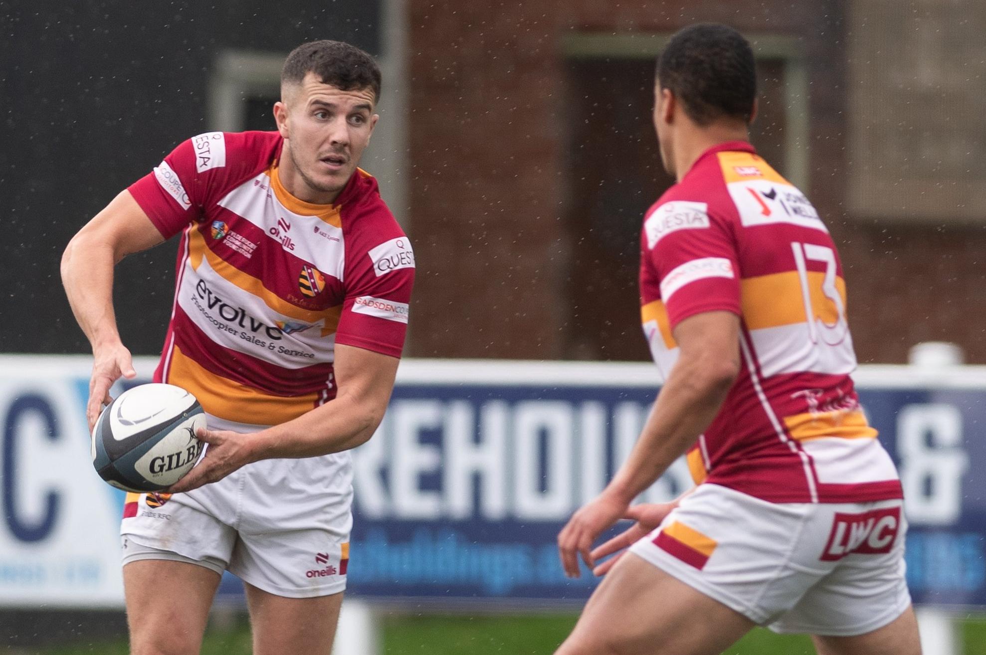 Darlington Mowden Park 38 Fylde RFC 52: Fourteen tries in an action ...