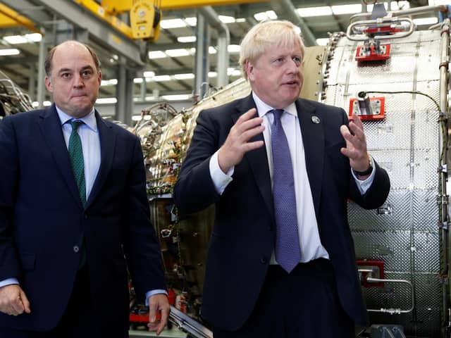 MP Ben Wallace with outgoing Prime Minister Boris Johnson