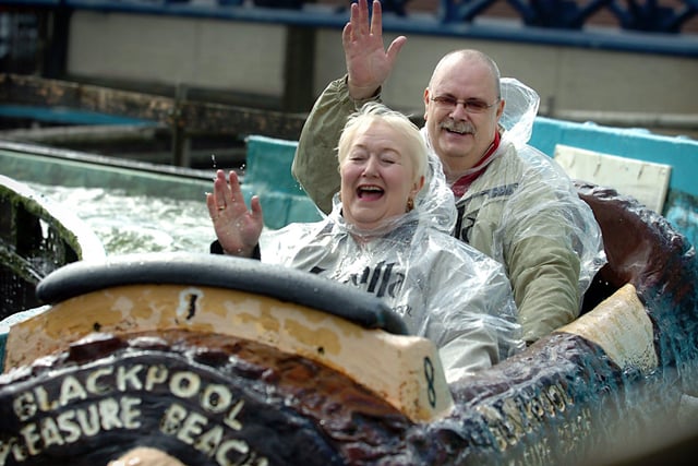 Barry and Pamela Hart recreate the moment twenty years ago when Barry proposed to Pamela whilst on the Log Flume. It was always a firm favourite and many of our readers agreed
