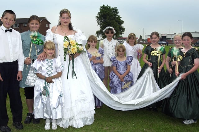 Mereside Rose Queen Lindsay Ellison and retinue