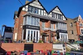 The Trawl Boat Inn, on Wood Street, St Annes, has a 4.0 rating according to just over 2,000 reviews.