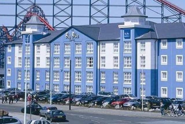 Clifton Dr, Blackpool FY4 1ND
The 4-star resort by the Pleasure Beach is popular with business travellers. It has luxury rooms, free wi-fi and top dining facilities.