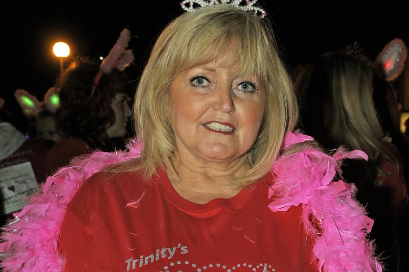 Linda Nolan wearing a T shirt with a picture of her sister Bernie at the 2013 Illumathon. She was raising money for Trinity Hospice