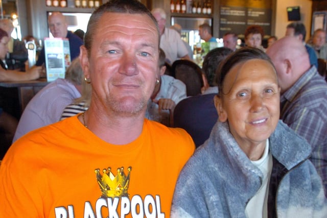 Andy and June Irwin at Wetherspoon's Albert and the Lion