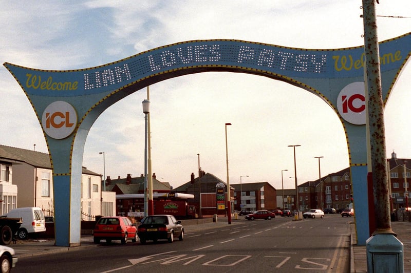 Blackpool promenade 'Welcome Arch' in 1997