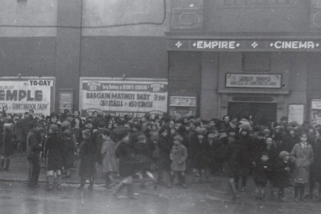 Empire Cinema in the 1930s - a huge crowd waiting for the doors to open