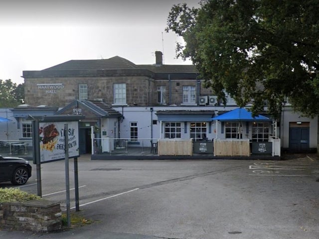 Hartwood Hall Pub & Grill on Preston Road, Chorley, has a rating of 4.1 out of 5 from 1,400 Google reviews