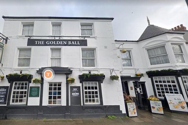 The Golden Ball, on Ball Street, Poulton-le-Fylde, was  fifth with a rating of 4.2 from 505 reviews.