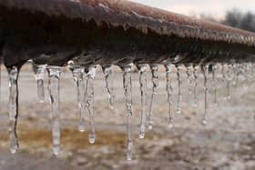 Advice for homeowners on immediate actions to take if pipes burst. Image by CJ from Pixabay
