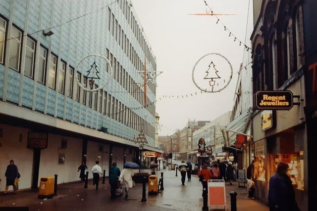 Bank Hey Street with the instantly recognisable facade of Lewis's to the left and Regent Jewellers to the right