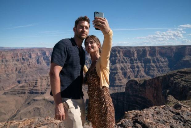 Oliver Jackson-Cohen as Will Taylor and Jenna as Liv Taylor