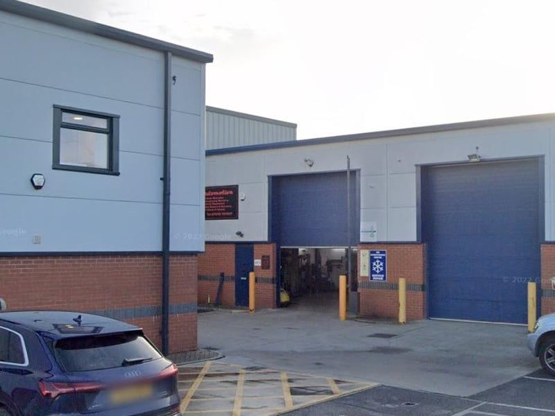 J D Automotive on Barrow Close has a 5 out of 5 rating from 41 Google reviews. Telephone 01253 692119