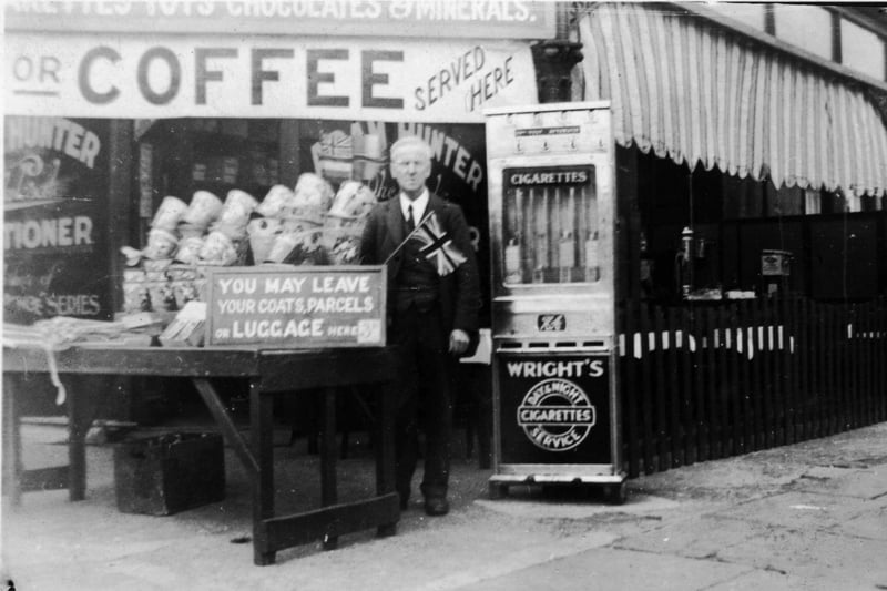 Harry Wright at his coffee stall on the north corner of Queen Street