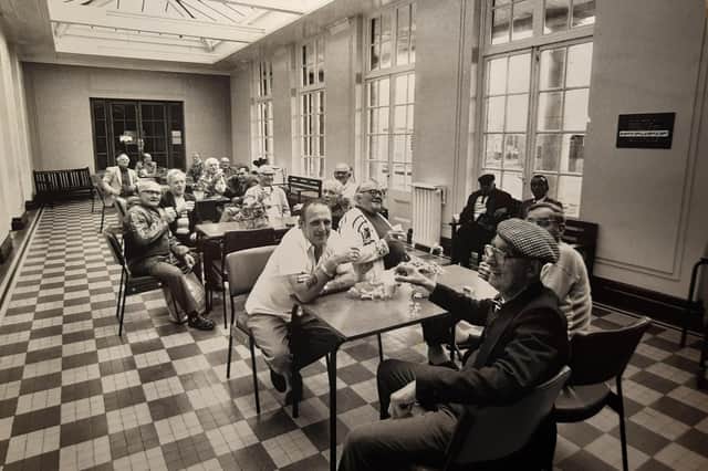 A morning cuppa in the sun room, 1988