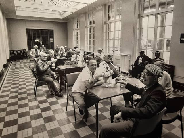 A morning cuppa in the sun room, 1988