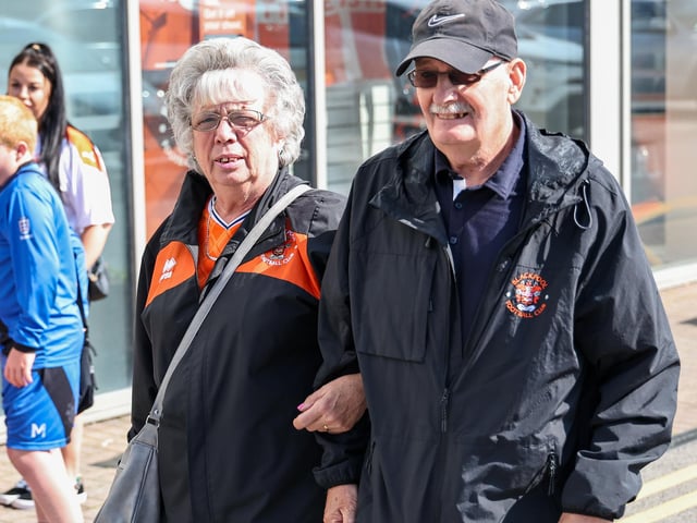 Seasiders supporters showed their support in the sun for Richard Keogh's side.